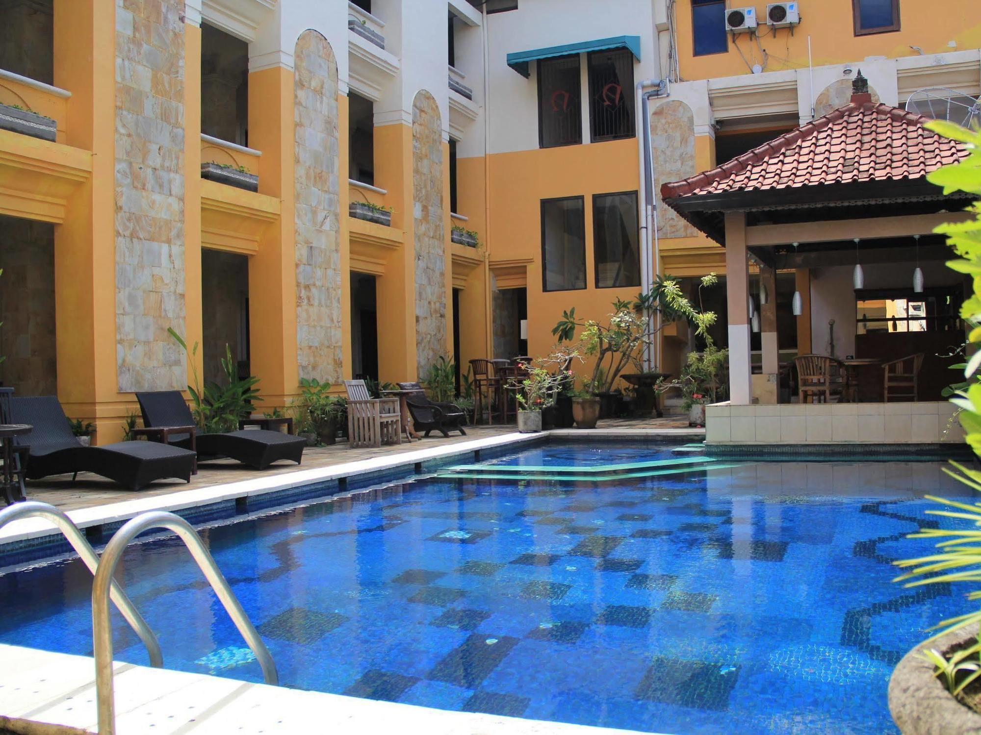 Nathan Hotel Kuta  Exterior photo