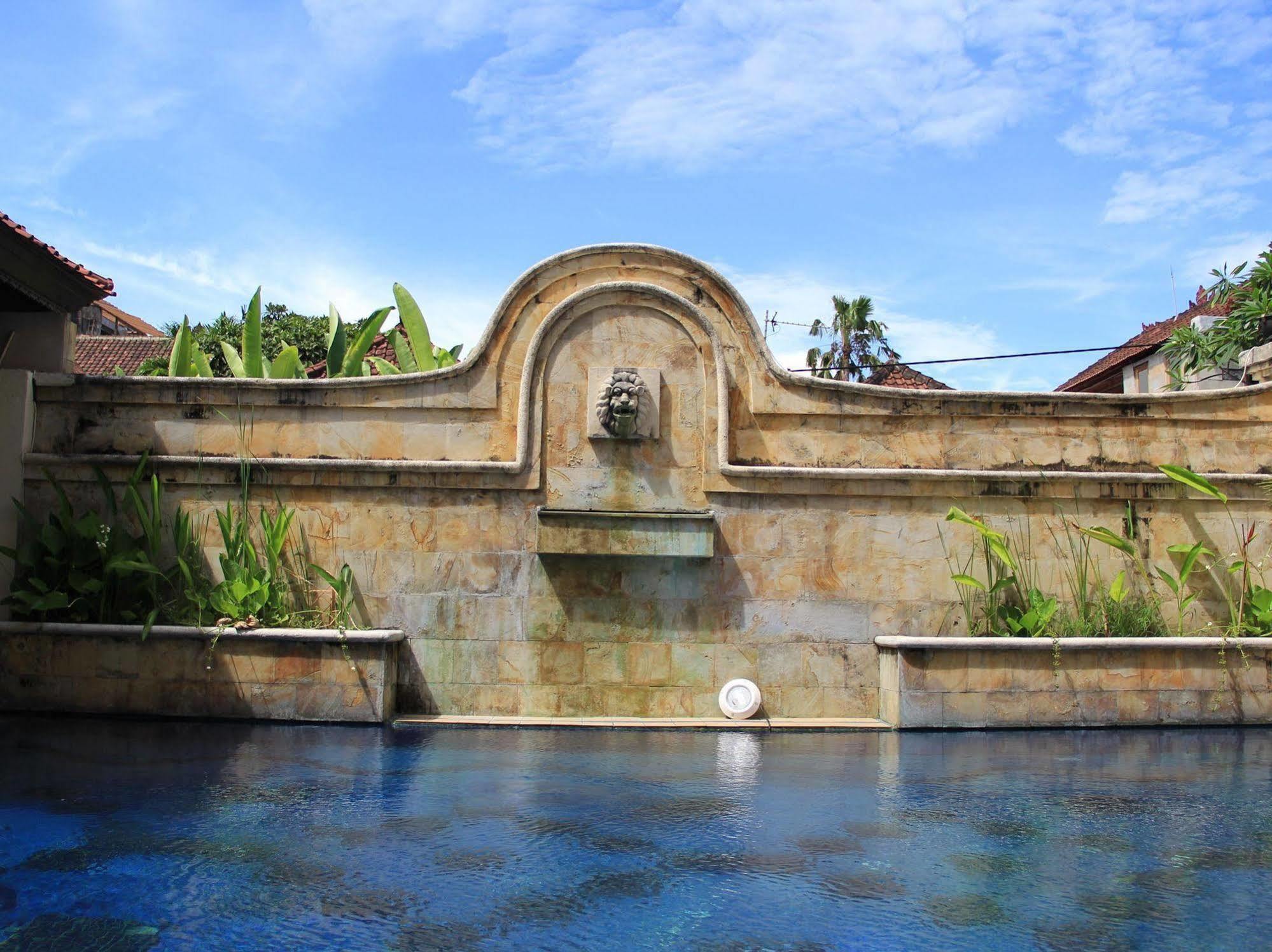Nathan Hotel Kuta  Exterior photo