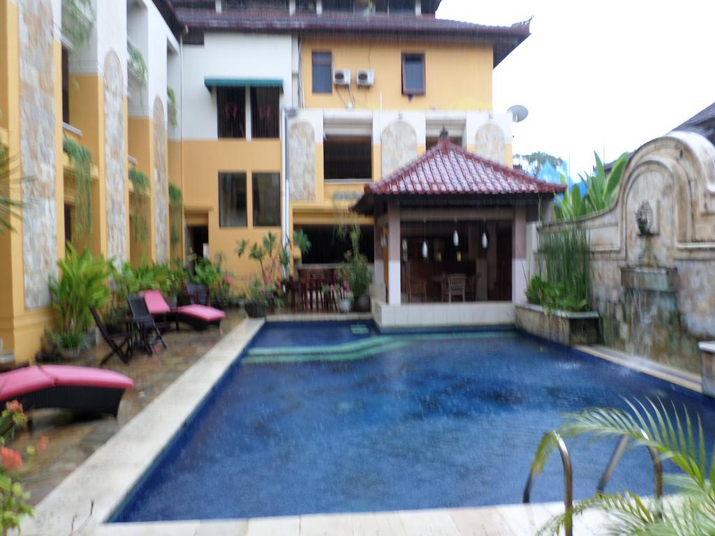 Nathan Hotel Kuta  Exterior photo
