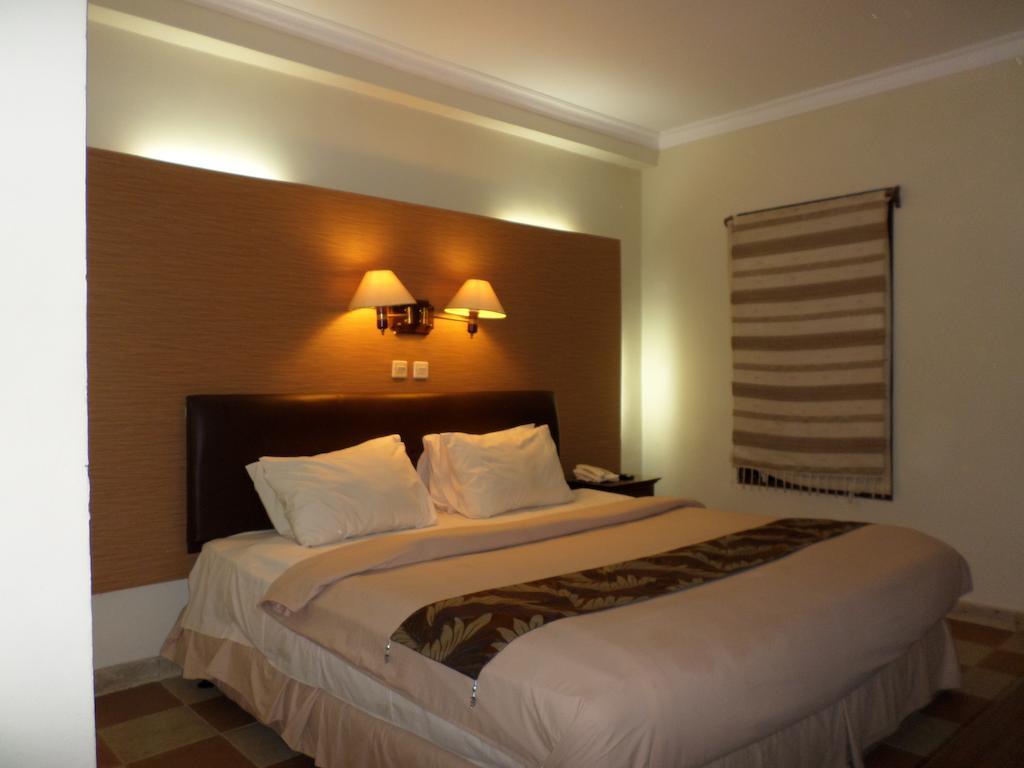 Nathan Hotel Kuta  Exterior photo