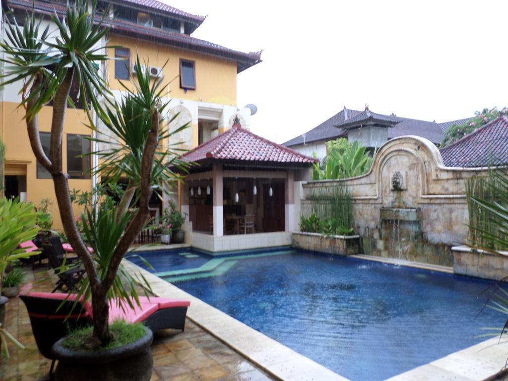 Nathan Hotel Kuta  Exterior photo